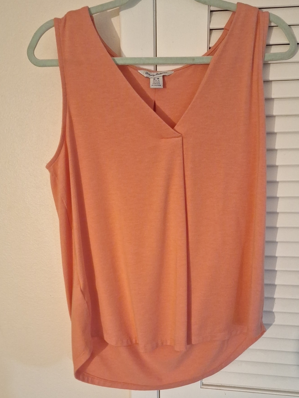 Tommy Bahama Peach V-Neck Sleeveless Camisole